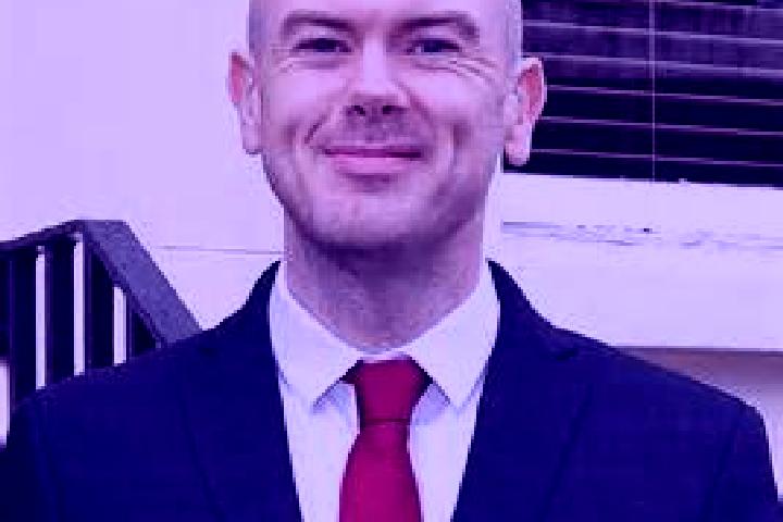 Charmstones online slot